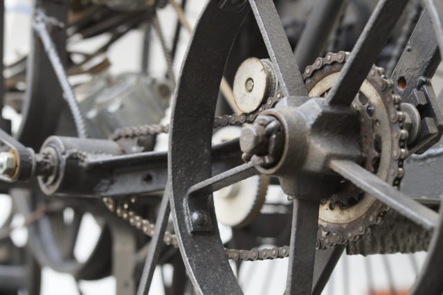 wheels-784865_1280