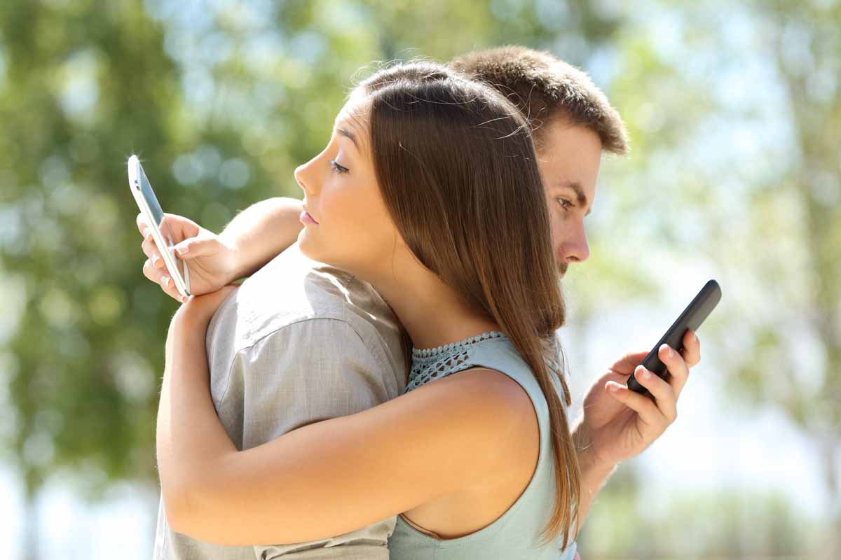 The Sting of Rejection in Online Dating