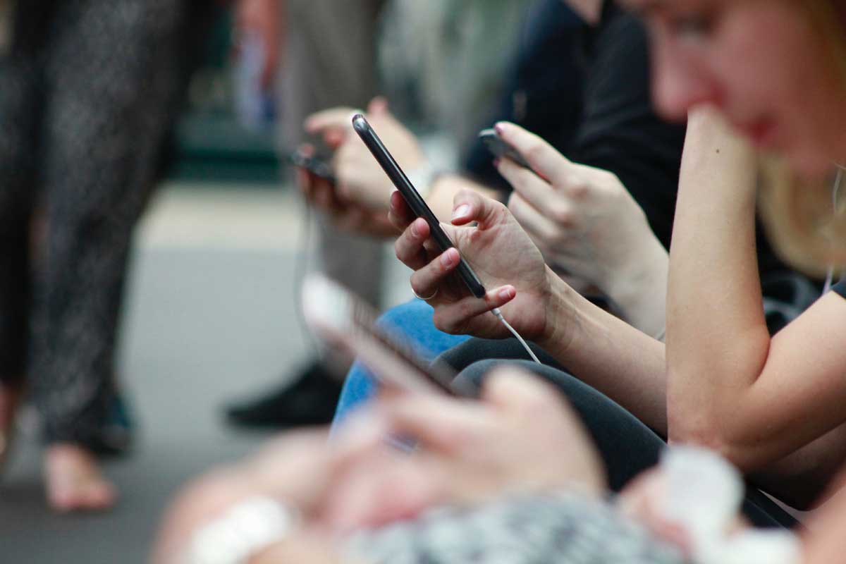 Avoiding Social Media Comparison